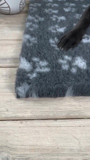 Charcoal Grey Paws high grade Vet Bedding non-slip back bed fleece for pets